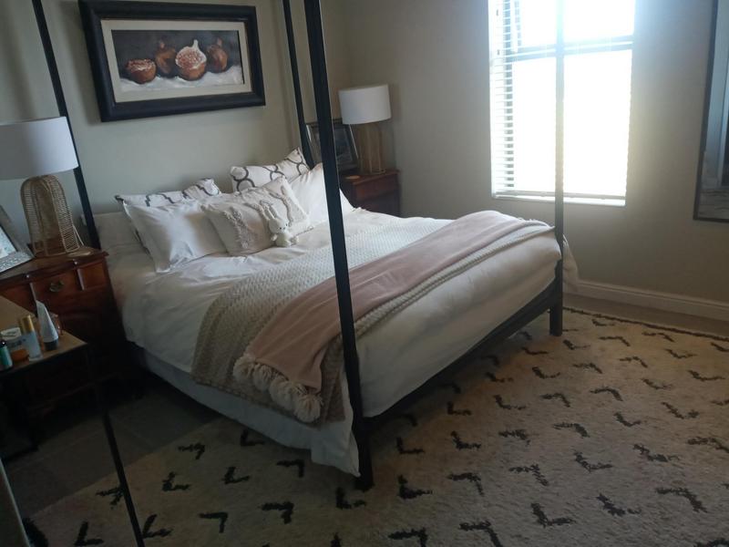 To Let 2 Bedroom Property for Rent in Somerset West Western Cape